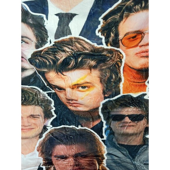 Stranger Things Throw Blanket Steve Harrington All Over Print Joe Keery 60X50 - Picture 3 of 4